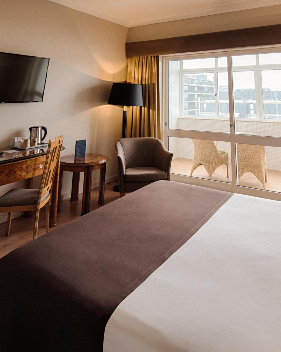 Golden Tulip Porto Gaia Hotel Vila Nova de Gaia Exterior foto