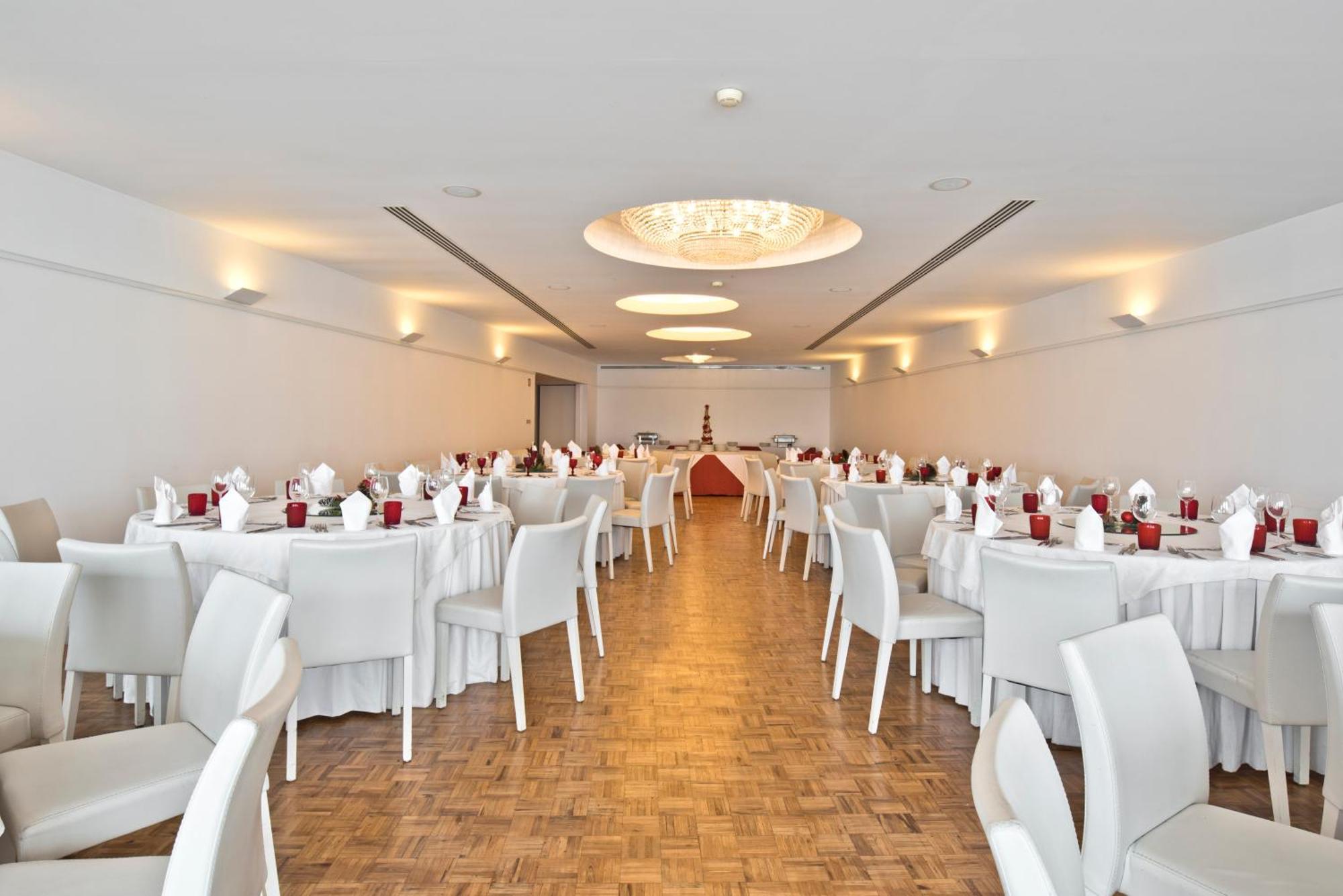 Golden Tulip Porto Gaia Hotel Vila Nova de Gaia Exterior foto